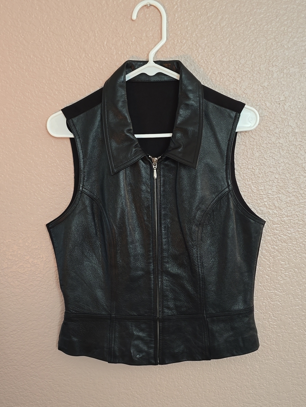 Wilsons Leather Black Sleeveless Zip-Front Leather Vest
